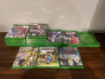 X Box One S: Wall mount + all wires + 2 controllers