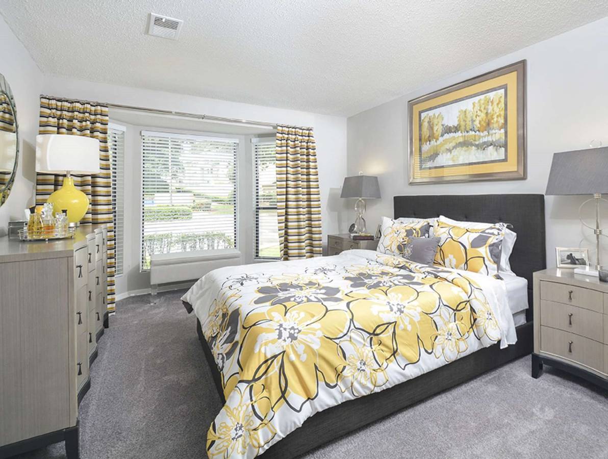 We fit your lifestyle! 2 bedroom, 2 bath!