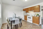 Dreams have an address: Dive into our 2 BR, 1.5 BA, 950 Sq Ft!