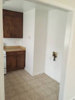 ss-2bdrm--SEE IT TODAY--FREE APP--Brick Duplex-close to shopping