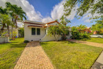 Beautiful and spacious 3 bed Coral Gables single family home for rent!