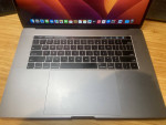 MacBook Pro i9 2.3GHz 8 Core 15" (Mid 2019) 512GB SSD 16GB RAM Space G