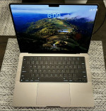 Apple MacBook m2 pro