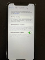 Black iPhone 11 64gb - MINT CONDITION