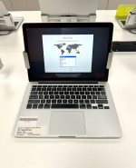 Macbook Pro Retina 13 inch**3Ghz Intel Core i7**500GB SSD**8GB RAM
