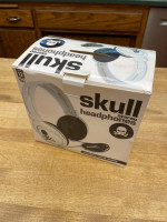 Skull headphones