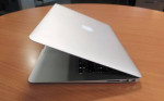 Macbook Air 13, i5, 8GB RAM, 256GB SSD, macOS Sonoma
