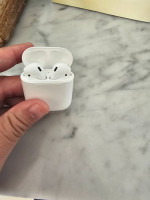 Apple airpods