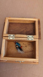Fly fishing customer lure jewelery pinned broach with wooden inlay box