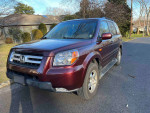 2007 Honda Pilot EX-L in good condition, 74000 miles, exterior with minor cosmetic blemishes and clean interior