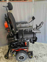 Electric wheelchair