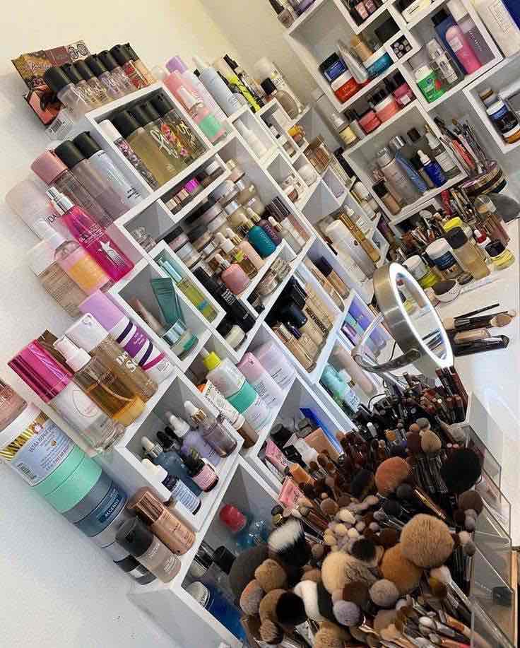 Make up  kits