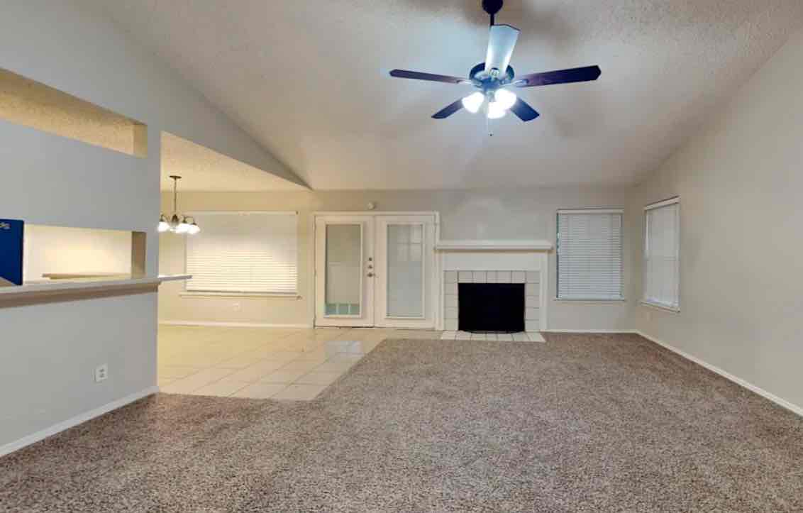 3BED/2.5BATH FOR HOUSE RENT