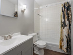3 bedrooms 2 Baths