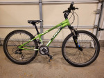 Trek MT220 24" mountain bike MTB