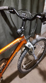 Recently Serviced Diamondback V Link 3.0 Medium frame