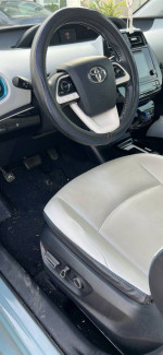 2016 Toyota Prius 98,000 mi