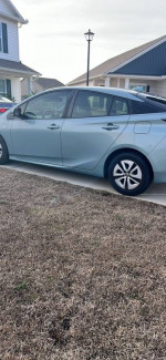 2016 Toyota Prius 98,000 mi