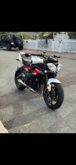 2014 Triumph Street Triple R 675