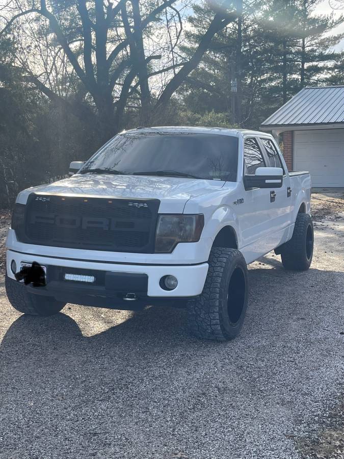 2010 Ford F-150 XLT 4WD  140,000 mi