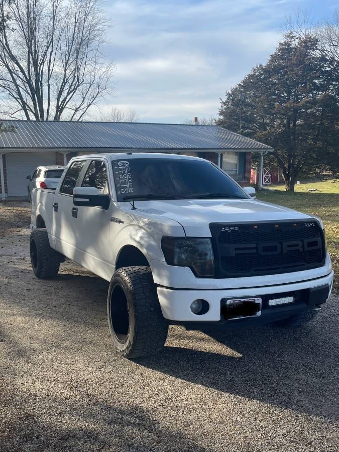 2010 Ford F-150 XLT 4WD  140,000 mi