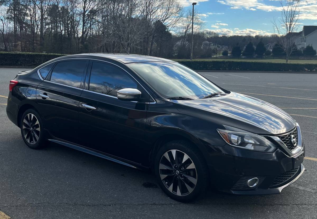 2016 Nissan Sentra SR FWD 82,000 mi