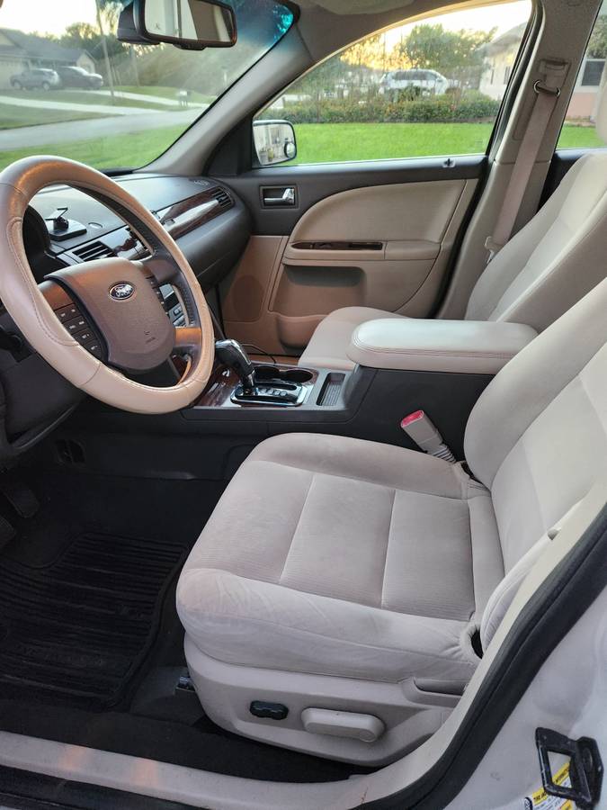 2008 Ford Taurus 88,000 mi
