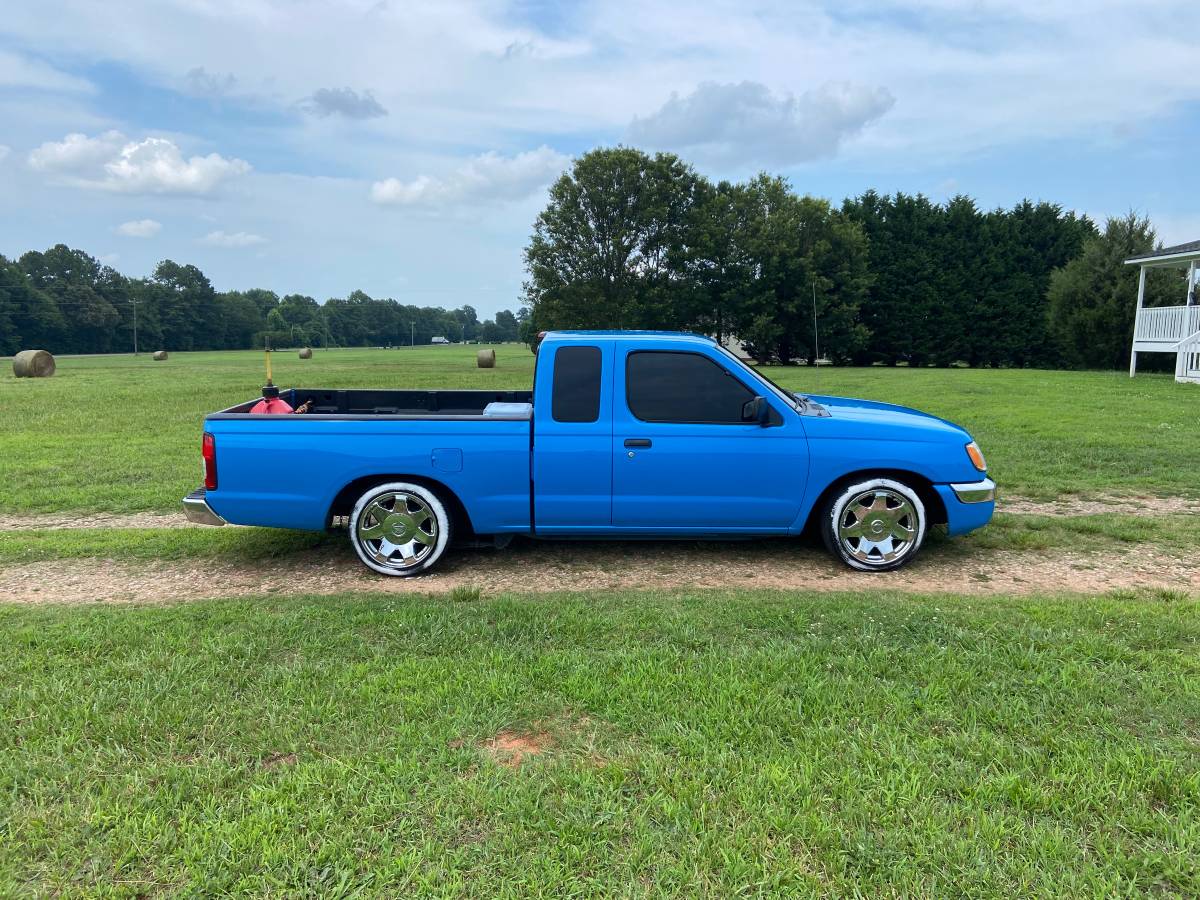 Nissan Frontier 100,000 mi