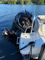 2022 Beautiful Robalo R207 w/ 200 HP 4.2L V6 Yamaha VMax SHO