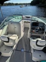 2022 Beautiful Robalo R207 w/ 200 HP 4.2L V6 Yamaha VMax SHO