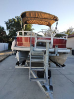 Pontoon SUN Tracker Bass Buggy 18DXL