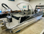 25’ Performance tritoon 300hp pontoon