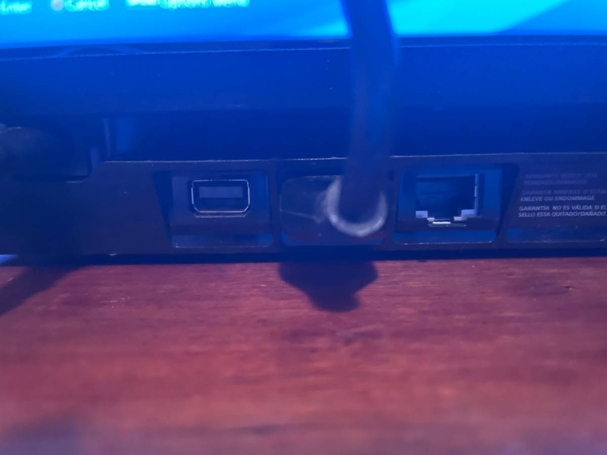 PS4 1TB Slim Black Console - Tested Works!